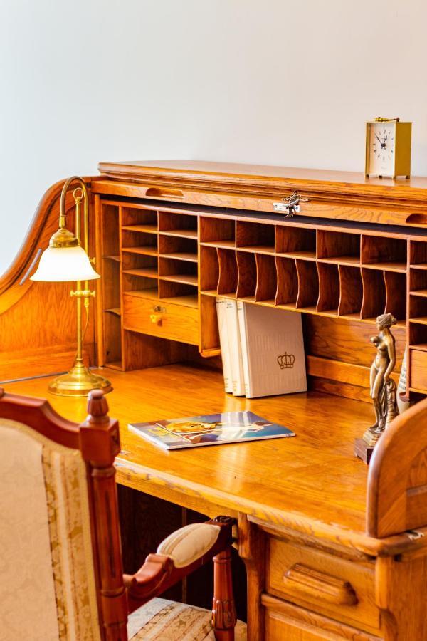 Classic Style Apartment In The Center Of 리가 외부 사진