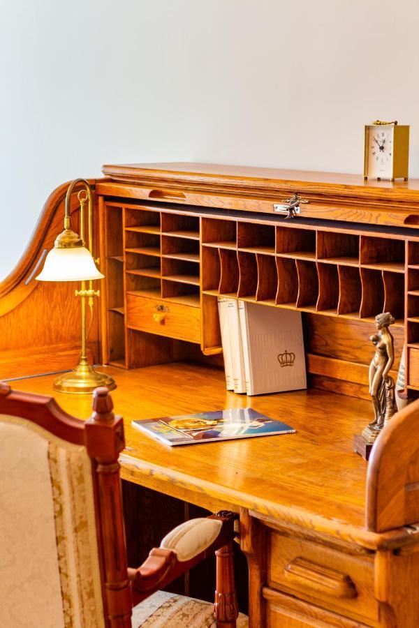 Classic Style Apartment In The Center Of 리가 외부 사진