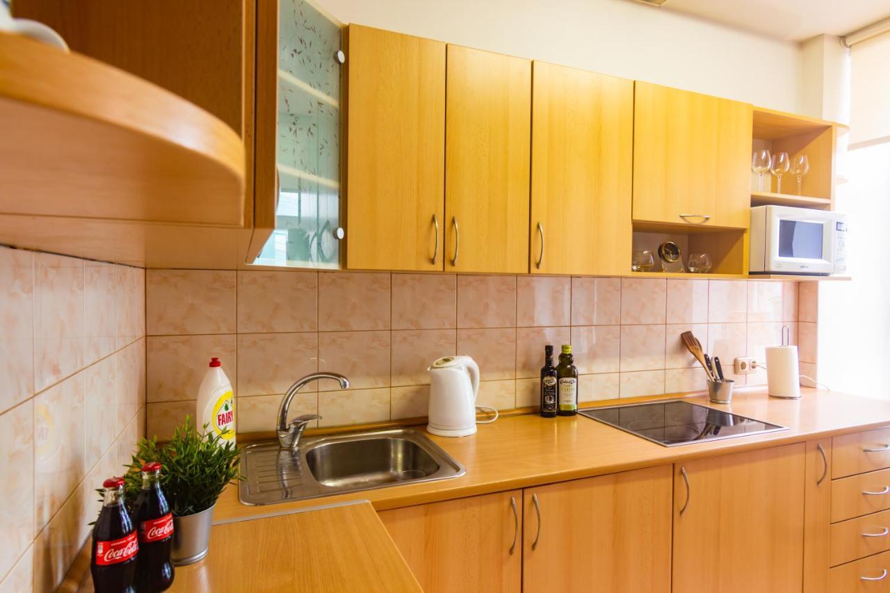Classic Style Apartment In The Center Of 리가 외부 사진
