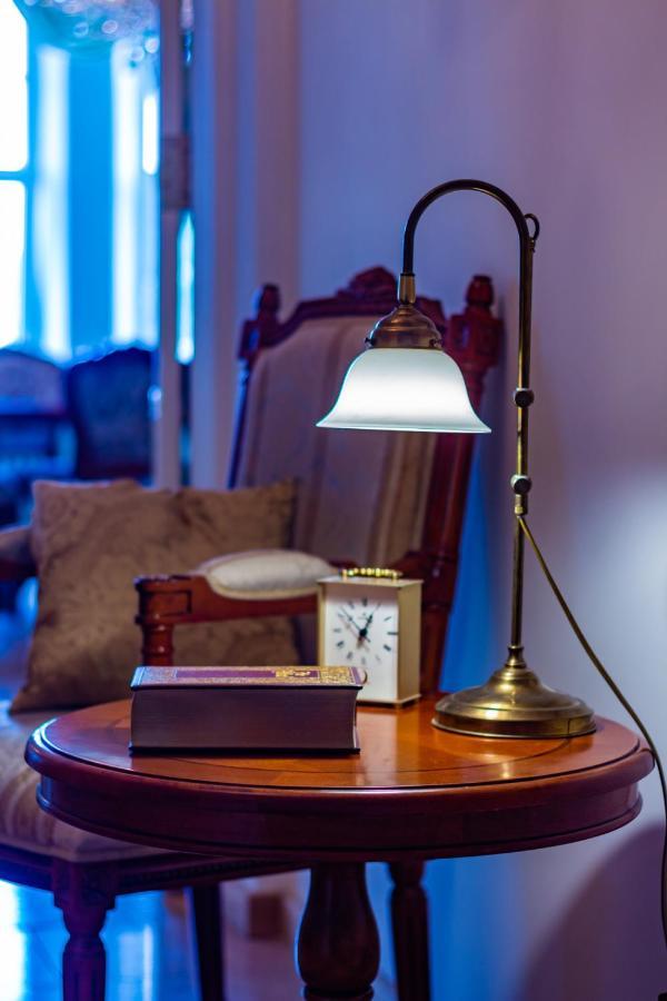 Classic Style Apartment In The Center Of 리가 외부 사진